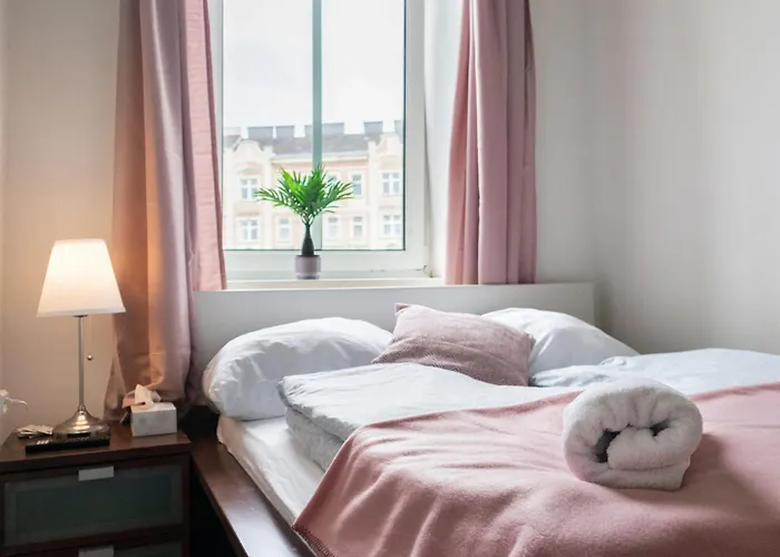Apartamento Lovely 6-bedroom Near Millennium