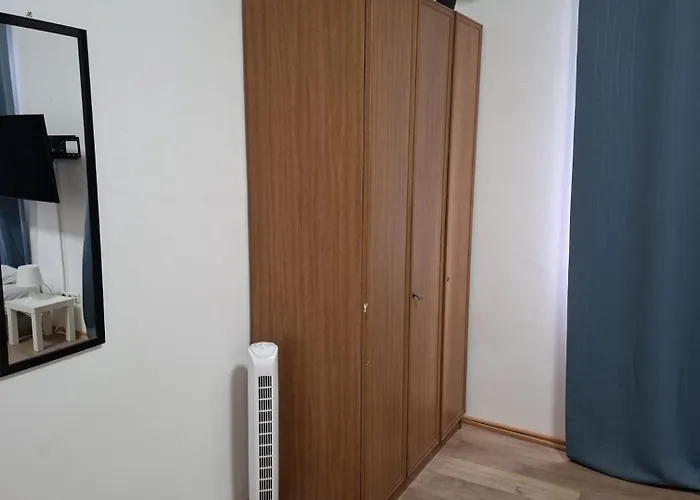 Apartamento Lovely 6-bedroom Near Millennium