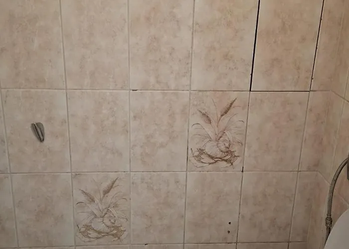 Lovely 6-bedroom Near Millennium Apartamento *